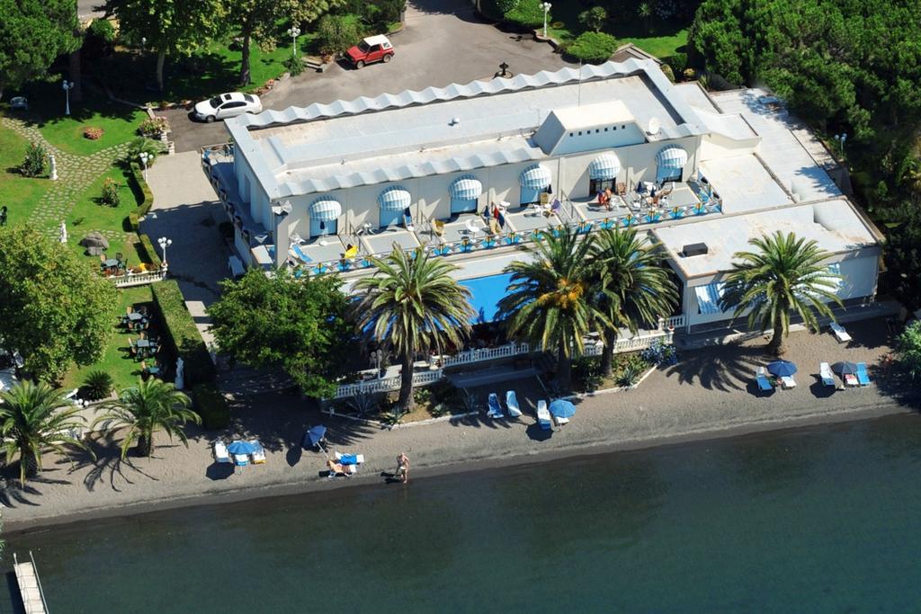בולסנה Hotel Lido - Beach And Palace מראה חיצוני תמונה